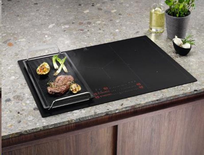 Electrolux 800 SaphirMatt platetopp induksjon HHB870CSC (78c