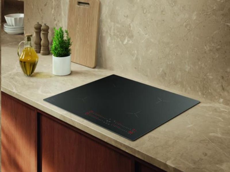 Electrolux Serie 700 SaphirMatt Induksjonstopp