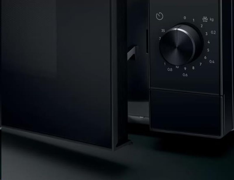 Electrolux 300 Frittstående Mikrobølgeovn 21 L Svart